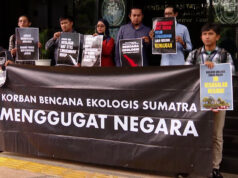 Indonésios processam governo pela resposta mortal às inundações de Sumatra Indonésios processam governo pela resposta mortal às inundações de Sumatra