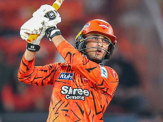Início poderoso de Abhishek-Head ajuda SRH a alcançar 118 corridas em 10 saldos contra PBKS Início poderoso de Abhishek-Head ajuda SRH a alcançar 118 corridas em 10 saldos contra PBKS