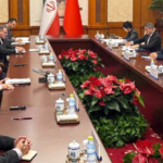 Irã elogia a China enquanto Trump voa para Pequim