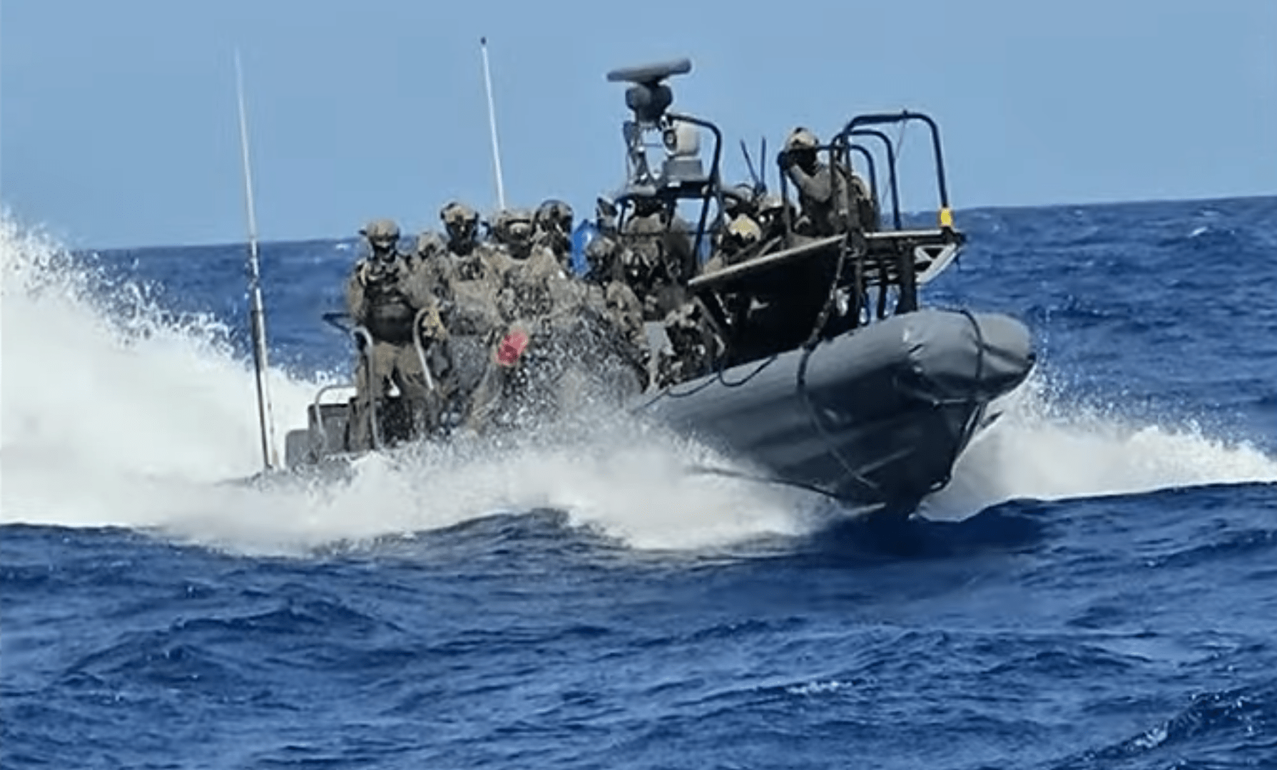 Israel começa a deportar ativistas da flotilha de ajuda a Gaza em meio a protestos globais