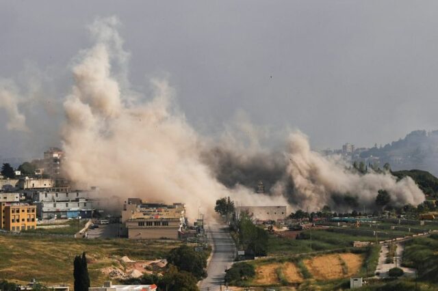 Israel expande a operação terrestre além da linha de demarcação Israel expande a operação terrestre além da linha de demarcação no sul do Líbano à medida que os confrontos se intensificam