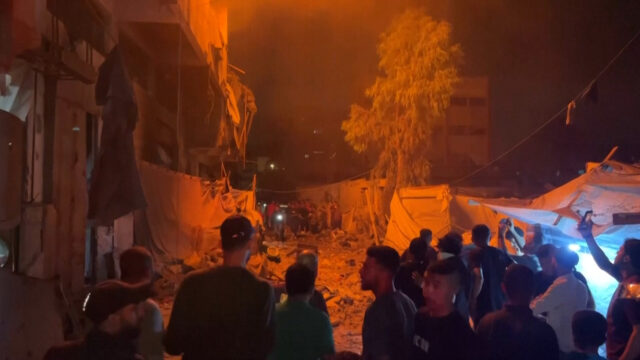 Israel mata crianças em ataques em Gaza enquanto o medo Israel mata crianças em ataques em Gaza enquanto o medo mancha a alegria do Eid