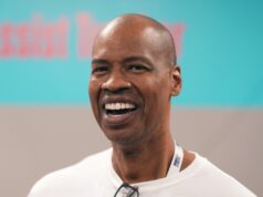 Jason Collins, primeiro jogador assumidamente gay ativo da NBA, morre após batalha contra o câncer Jason Collins em ação.