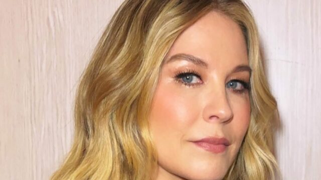Jenna Elfman se junta a Stephen Fry no drama da Fox 'The Interrogator'
