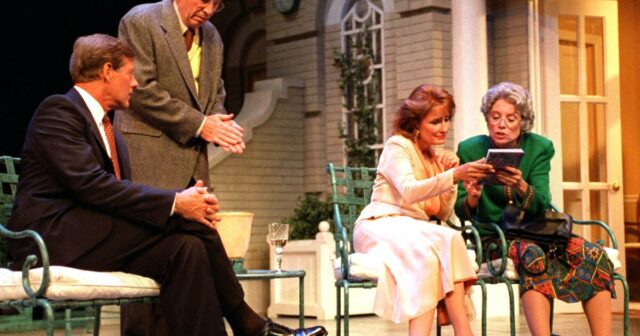 Jennifer Harmon, 'One Life to Live' e atriz da Broadway, morre aos 82 anos
