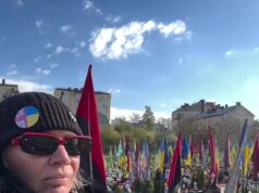 Jodie Kidd dirige da Grã-Bretanha para a Ucrânia devastada pela guerra enquanto se junta a um comboio de veículos de caridade para ajudar na luta contra Putin Jodie Kidd dirige da Grã-Bretanha para a Ucrânia devastada pela guerra enquanto se junta a um comboio de veículos de caridade para ajudar na luta contra Putin