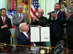 Joe Rogan mantém posição contra a guerra no Irã, apesar dos esforços de Trump para reconquistá-lo Joe Rogan mantém posição contra a guerra no Irã, apesar dos esforços de Trump para reconquistá-lo