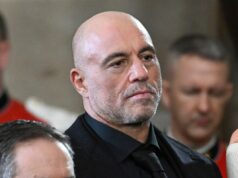 Joe Rogan responde ao acordo de IRS de Donald Trump – ‘Tão louco’ Joe Rogan stands for a benediction after President Donald Trump was sworn in at the U.S. Capitol in Washington, D.C., on January 20, 2025. (Saul Loeb/pool photo via AP, File)