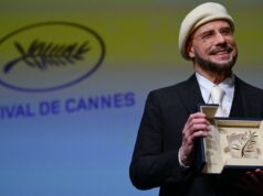 John Travolta recebe Palma de Ouro Honorária Surpresa antes de sua estreia na direção em Cannes: ‘Isso está além do Oscar’ John Travolta recebe Palma de Ouro Honorária Surpresa antes de sua estreia na direção em Cannes: 'Isso está além do Oscar'