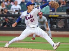 Jonah Tong, do Mets, conquista a primeira vitória da temporada em uma partida muito disputada Jonah Tong conquistou sua primeira vitória da temporada na vitória do Mets por 4 a 2 sobre os Reds em 27 de maio de 2026 no Citi Field.