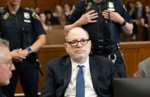 Juiz declara anulação do julgamento de estupro de Harvey Weinstein após impasse no júri Juiz declara anulação do julgamento de estupro de Harvey Weinstein após impasse no júri