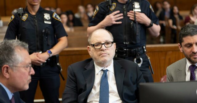 Juiz declara anulação do julgamento de estupro de Harvey Weinstein após impasse no júri
