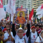 Juiz proíbe lei que poderia reduzir pena de 27 anos de prisão de Bolsonaro