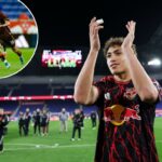 Julian Hall #16 do Red Bull New York comemora após uma vitória por 3-2 na partida da MLS contra o Columbus Crew no Sports Illustrated Stadium em 13 de maio de 2026 em Harrison, Nova Jersey.