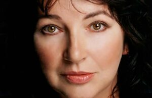 Kate Bush ganha o primeiro prêmio de filme por estreia na direção: ‘Que maravilha!’ (EXCLUSIVO) Kate Bush ganha o primeiro prêmio de filme por estreia na direção: 'Que maravilha!' (EXCLUSIVO)