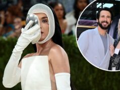 Katy Perry reage ao envolvimento do ex Josh Groban com um vídeo hilariante 4Katy-Perry-compartilha-rara-espiada-na-vida-dela-com-o-namorado-Justin-Trudeau.jpg
