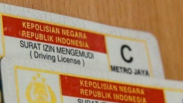 Kelihatannya Sepele Lupa Bawa SIM vs Nggak Punya, Dendanya Jauh Banget
