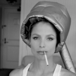 Kelly Curtis, atriz de 'Trading Places' e 'Star Trek' e irmã de Jamie Lee Curtis, morre aos 69 anos