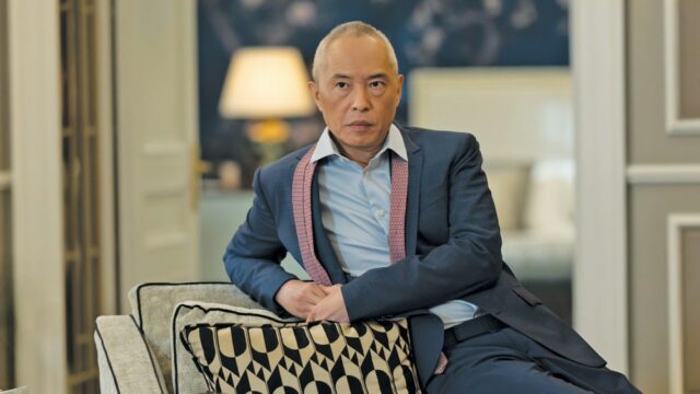 Ken Leung construiu seu personagem de 'indústria' de fora, olhando Ken Leung construiu seu personagem de 'indústria' de fora, olhando para dentro: 'Estamos tentando conquistar nosso lugar neste mundo que não é para nós'
