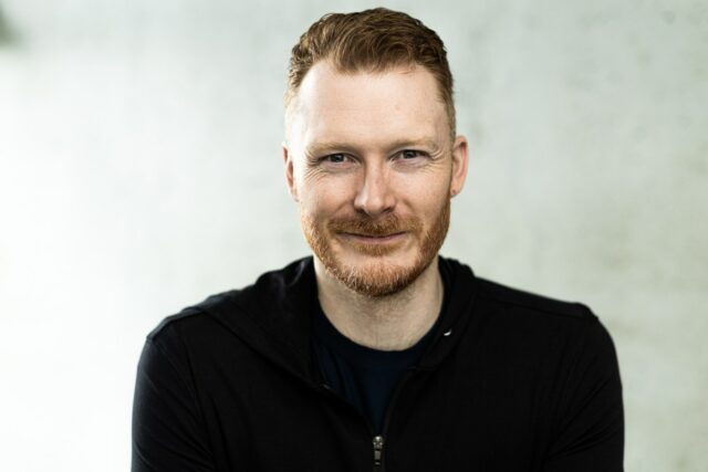 Khosla Ventures está apostando US$ 10 milhões em Ian Crosby, cuja última startup, Bench, implodiu
