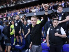 Kieran McKenna garante promoção com o retorno do Ipswich Town à Premier League Kieran McKenna garante promoção com o retorno do Ipswich Town à Premier League