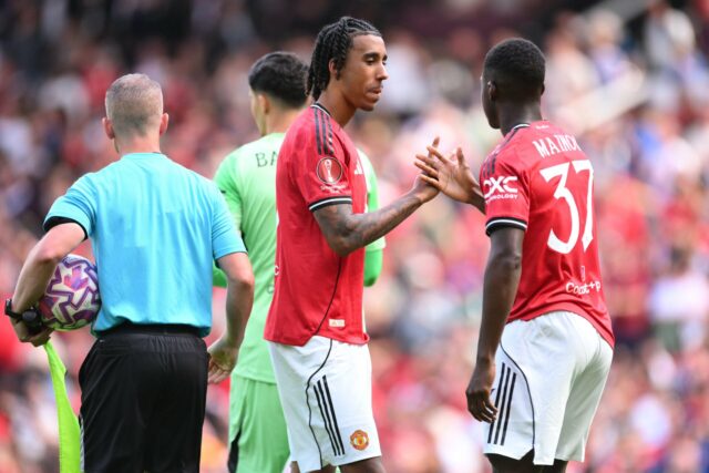 Kobbie Mainoo, Leny Yoro e Shea Lacey ajudaram o Man Utd a ficar em segundo lugar em minutos para os Sub-23
