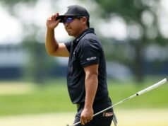 Kurt Kitayama faz história na rodada final 63 do PGA Championship Kurt Kitayama agradecendo a torcida no 18º green durante a rodada final do PGA Championship.