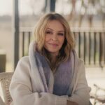 Kylie Minogue revelou que passou por câncer pela segunda vez há apenas cinco anos, o que a deixou como uma ‘concha de pessoa’