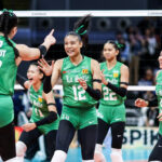 Angel Canino La Salle Lady Spikers comemora um ponto contra NU Lady Bulldogs no jogo 2 das finais de vôlei feminino da temporada 88 da UAAP.