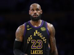 LeBron James se aposentará após a eliminação do Lakers para o Thunder? Lakers star LeBron James in playoff game against Houston Rockets