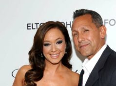 Leah Remini se reúne com o ex para comemorar a ‘família que escolhemos permanecer’ Leah Remini se reúne com o ex para comemorar a ‘família que escolhemos permanecer’
