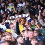 Leeds promete proibições por cantos homofóbicos em jogo com Brighton