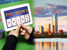 Legisladores de Oklahoma anulam veto expandindo proibição criminal contra jogos de azar online Sorteios de cassino online, jogos de azar em tablet ao lado do horizonte de Oklahoma City, depois que as leis de Oklahoma expandiram as restrições de jogos de azar e proibiram as operações de cassino online.