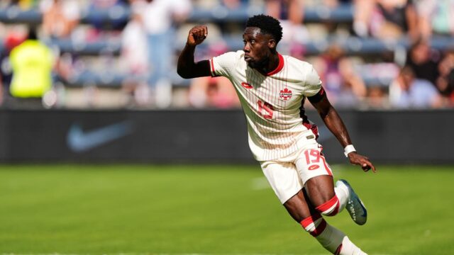 Lesionado, Alphonso Davies foi convocado para o campo de treinamento Lesionado, Alphonso Davies foi convocado para o campo de treinamento do Canadá antes da Copa do Mundo FIFA de 2026