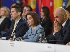 Líderes da Moldávia criticam movimento russo em busca de cidadania para região separatista Líderes da Moldávia criticam movimento russo em busca de cidadania para região separatista
