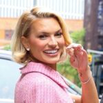 Lindsay Hubbard organizou uma caminhada comunitária no Brooklyn em parceria com a Aveeno Baby & Kids.