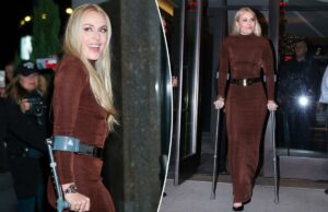 Lindsey Vonn comparece à festa pré-Met Gala de Jeff Bezos e Lauren Sanchez de muletas Lindsey Vonn comparece à festa pré-Met Gala de Jeff Bezos e Lauren Sanchez de muletas