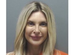 Lindsie Chrisley presa sob acusação de DUI depois de supostamente desviar de outro carro, acelerando Lindsie Chrisley presa sob acusação de DUI depois de supostamente desviar de outro carro, acelerando