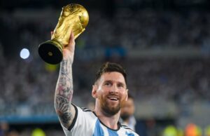 Lionel Messi diz que Argentina enfrenta ‘outros favoritos’ na defesa do título da Copa do Mundo da FIFA Lionel Messi diz que Argentina enfrenta 'outros favoritos' na defesa do título da Copa do Mundo da FIFA