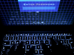Lista de universidades e distritos escolares afetados pelo hack do Canvas em todo o país Stock image: illustration showing a computer login screen