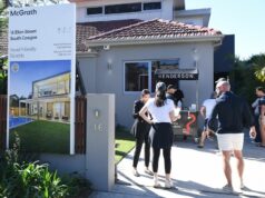 ‘Loophole’ permitirá que milhões de proprietários de casas mudem negativamente após julho de 2027 A eliminação progressiva da alavancagem negativa pode não resolver a crise imobiliária da Austrália, mas a reforma da controversa redução de impostos poderá ter um impacto significativo, dizem os economistas.
