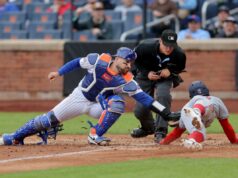 Luis Torrens recebe extensão de contrato de dois anos no valor de US$ 11,5 milhões com o Mets – em seu aniversário O apanhador do New York Mets, Luis Torrens, eliminou o segunda base do Washington Nationals, Nasim Nunez, no home plate.