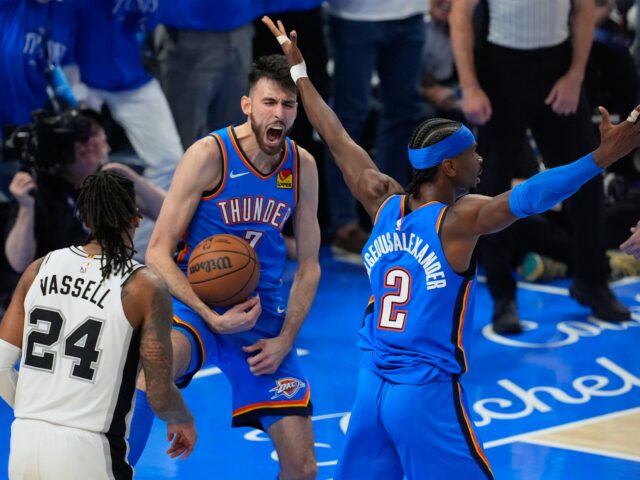 MVP Gilgeous-Alexander estrela como série de nível Thunder com Spurs MVP Gilgeous-Alexander estrela como série de nível Thunder com Spurs