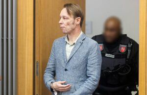 Madeleine McCann suspeita que Christian Brueckner deveria ser julgado na Grã-Bretanha ‘por seu sequestro e assassinato’, diz a Polícia Metropolitana Detetives da Polícia Metropolitana estão supostamente pressionando para que Christian Brueckner seja julgado na Grã-Bretanha pelo sequestro e assassinato de Madeleine McCann