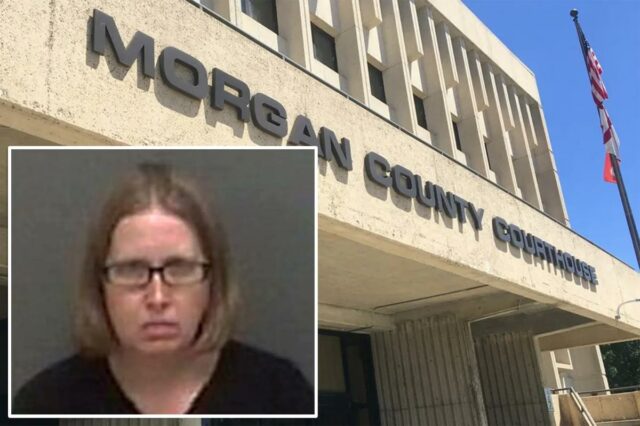 Mãe do Alabama condenada à prisão perpétua por contratar assassino Mãe do Alabama condenada à prisão perpétua por contratar assassino para matar o pai de seu filho por disputa de custódia
