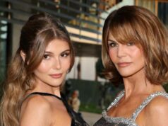 Mãe ‘orgulhosa’ Lori Loughlin tem gêmeos com a filha Olivia Jade durante sessão de maquiagem Olivia Jade Giannulli está bronzeada e tonificada em um biquíni azul bebê Itty Bitty 1