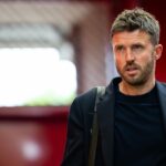 Manchester United x Nottingham Forest - Premier League AO VIVO: último placar, notícias da equipe e atualizações enquanto Casemiro começa sua aparição de despedida em Old Trafford para os anfitriões, enquanto Michael Carrick faz três mudanças no Red Devils XI