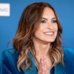 Mariska Hargitay revela novo corte de cabelo de Bob antes da estreia na Broadway – Veja as fotos