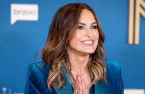 Mariska Hargitay revela novo corte de cabelo de Bob antes da estreia na Broadway – Veja as fotos Mariska Hargitay revela novo corte de cabelo de Bob antes da estreia na Broadway – Veja as fotos