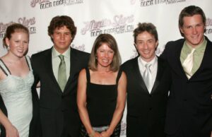 Martin Short conta como as últimas palavras da esposa Nancy se conectam ao suicídio da filha Por que-Martin-Shorts-Filha-Mudou-Nome-GettyImages-139346437